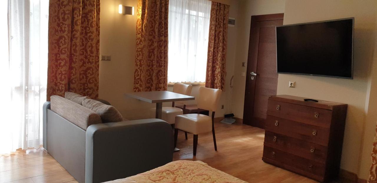 Dom Goscinny Zlota Rybka Dziwnow Bagian luar foto